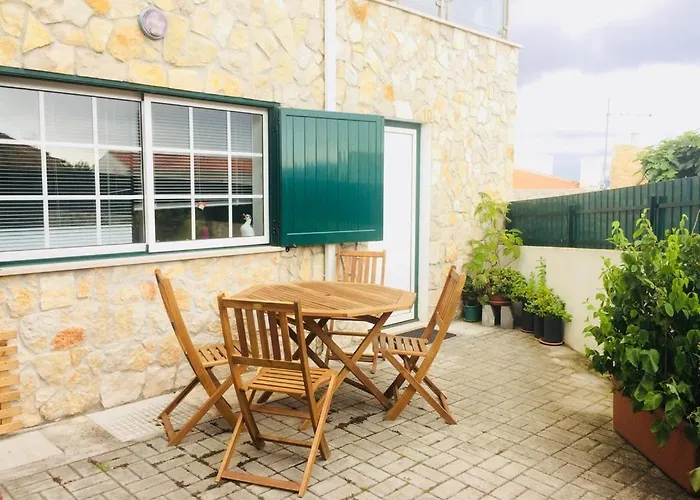 Homestay Avo Bolachas 10 Nazare